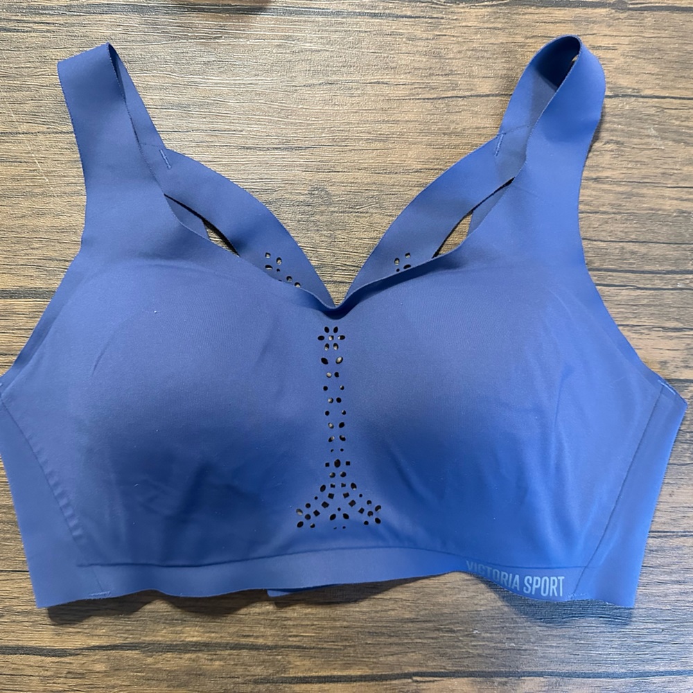 Victoria’s Secret Sport Bra 36D